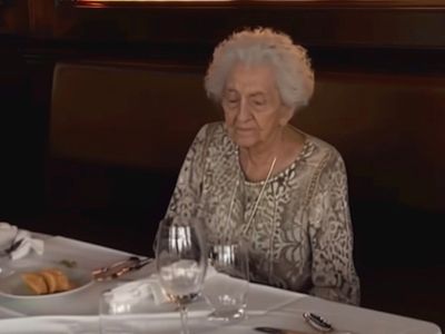 My Family Left Grandma Alone at a Restaurant to Ditch the Check—Too Bad They Messed with the Wrong Granddaughter