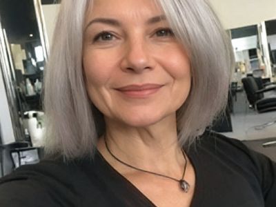 My Wife Went To The Salon But Chose To Keep Her Awful Gray Hair – Is Gray Hair A Worry About?