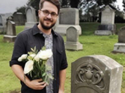 Adults Ignore Grandpa’s Neglected Grave, Boy Cleans It and Finds Engraved Coordinates – Story of the Day