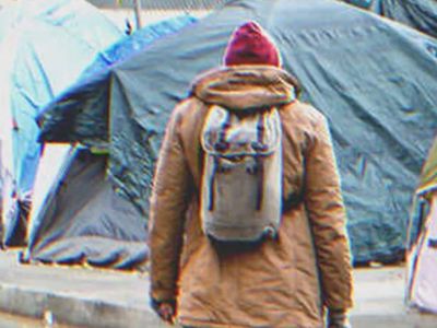 A father of four living in a tent selflessly donates his last $2 to a stranger at a gas station