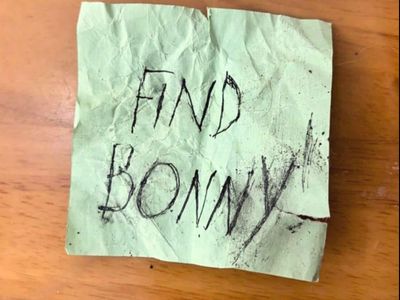 A woman battling Alzheimer’s left herself a note that read, “Find Bonny.” Despite her failing memory, she managed to uncover the truth