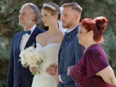 I Edited My Mother-In-Law’s Looks in Our Wedding Pics Because She Didn’t Obeyed the Dress Code