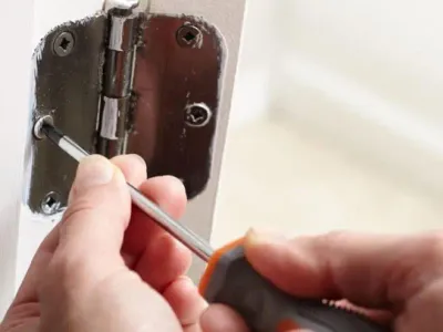 Dad&#8217;s Genius Move: How Changing Your Door Screws Can Keep You Safe