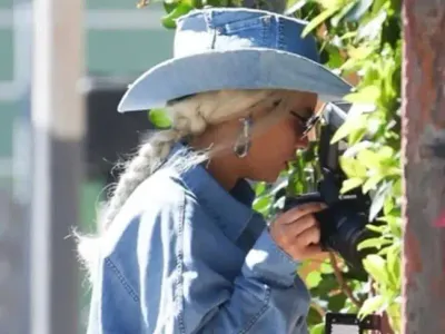 Beyoncé Rocks the Cowboy Look: &#8220;Cowboy Carter&#8221; is Here to Stay!