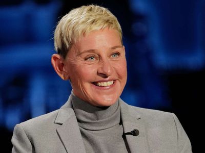 Ellen DeGeneres Moved to England After Finding 'a House She Loved ...