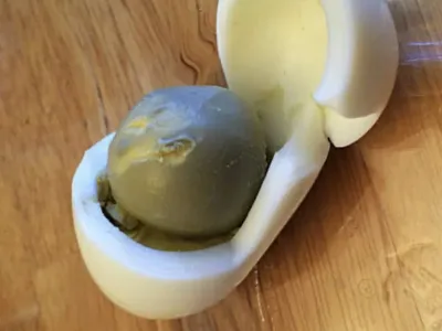 The Reason Behind Green Yolks in Hard-Boiled Eggs and How to Avoid It