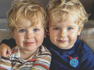 Blind Date Shock: Couple&#8217;s Children Look Identical