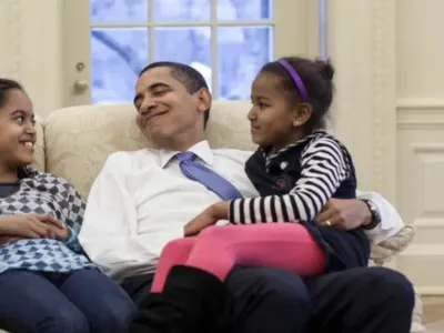Malia and Sasha Obama party with rapper Drake, former first daughters scantily clad