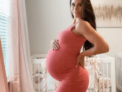 A Disrespectful Man Knocks into a Pregnant Woman on Purpose in Line – She Gives Him a Lesson Right Away