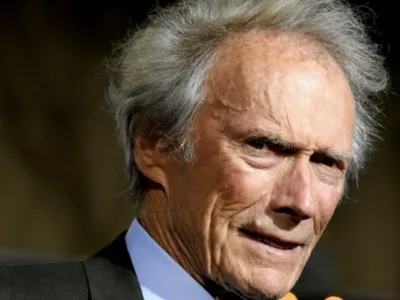 Clint Eastwood, aged 93, steps out and surprises fans with his changed appearance – “hard to recognize him”