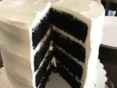 We Cut the Cake at Our Gender-Reveal Party, and It Turned Out Black – My MIL, Dressed in Black, Stood Aside and Cried