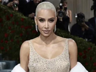 Kim Kardashian compared to Marilyn Monroe in crisp dress