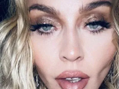 At 65, Madonna praised as the “most beautiful” woman in the world after sharing sultry photos