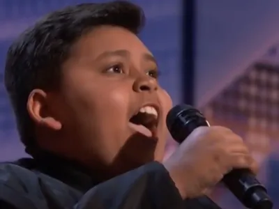 This is a remarkable moment in history. Simon Cowell is moved to tears by this young boy&#8217;s performance! ❤️